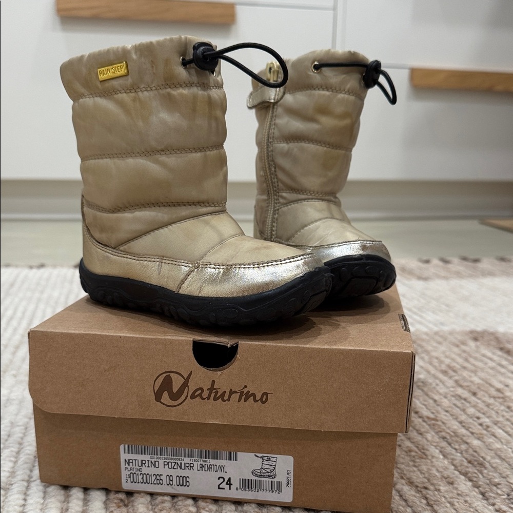 Naturino Poznurr Metallic Kids Snow Boots (size 24/8)